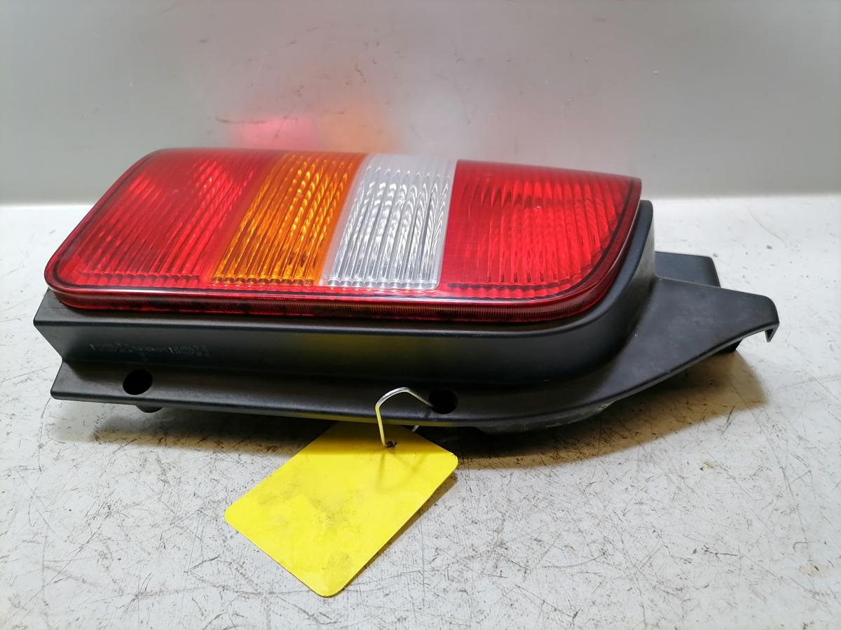 Volkswagen T5 original R&uuml;cklicht R&uuml;ckleuchte Schlussleuchte links f&uuml;r Fl&uuml;gelt&uuml;ren Bj.2004